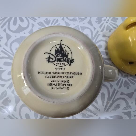 Disney Winnie the Pooh “Hunny” Mug with Lid – 3D Character Top - Picture 4 of 9